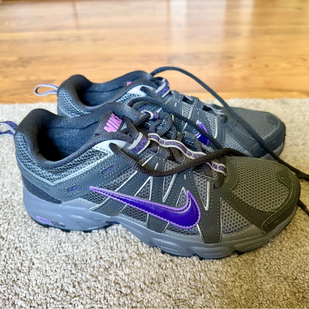 Nike Alvord Black and Purple Detail